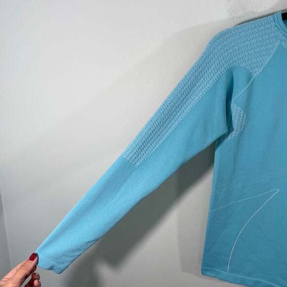 Nike Women Powder Blue Compression Athletic Long Sleeve Top Size M/L - Picture 4 of 8